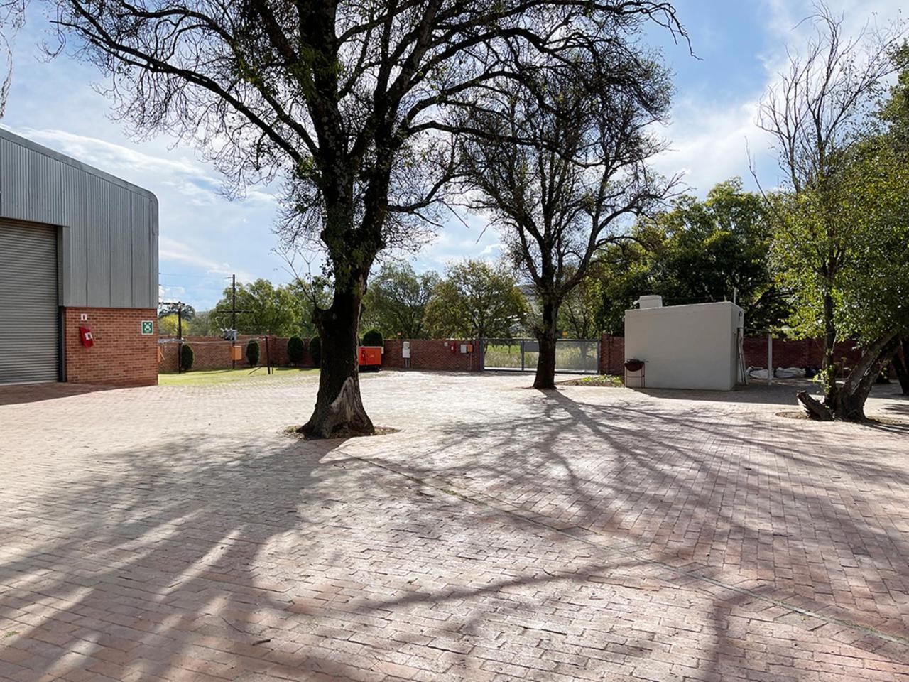 Village Lodge האריסמית מראה חיצוני תמונה